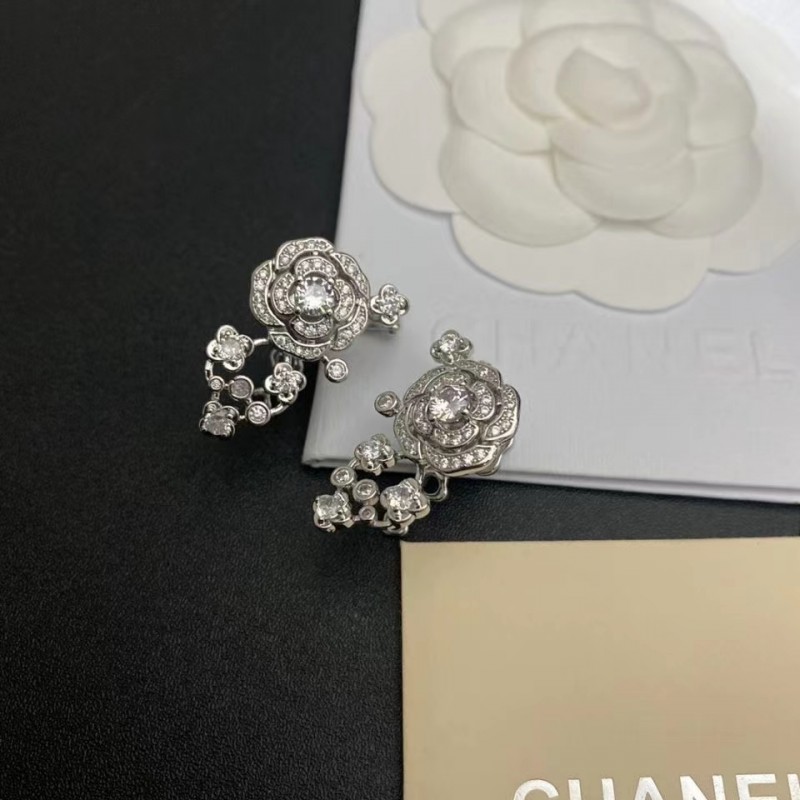 Chanel Flower Earrings RB666